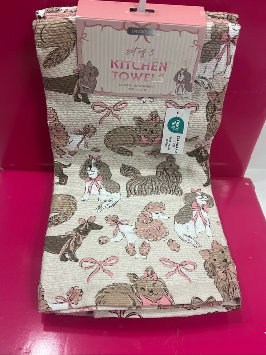 Envogue Other - Envogue Pink & Cream Dog-Print Kitchen Towels - Set of 3